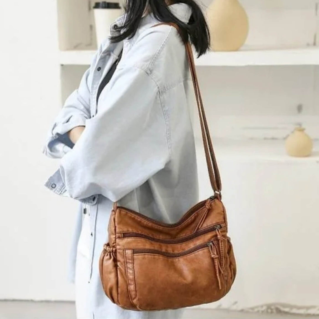 Federica’s Multi Pocket | Shoulder Bag